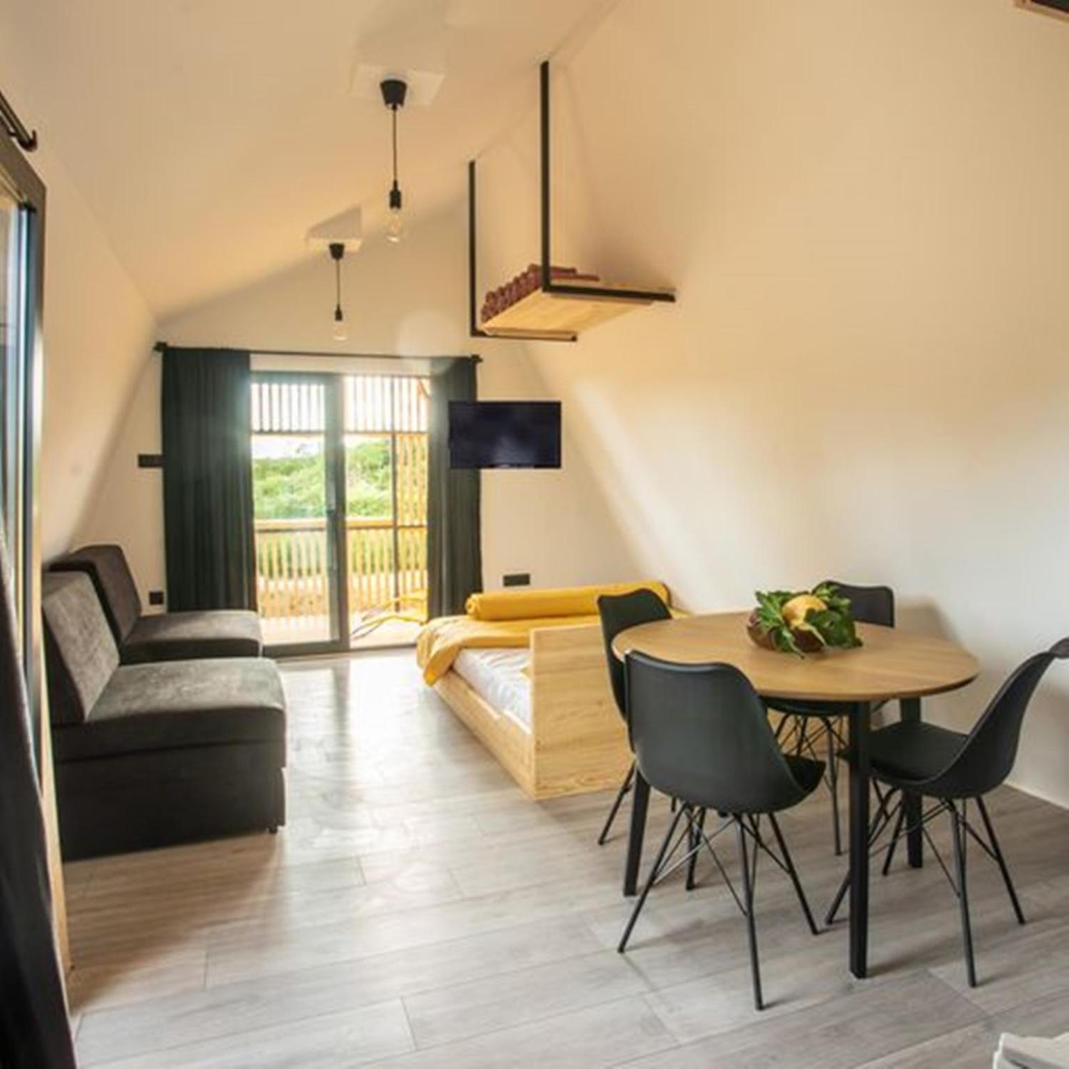 Glamping House Two Rivers يوبوسكي المظهر الخارجي الصورة